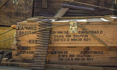 صندوق مملوء بالرصاص بشاطئ “جبيلة” يستنفر سلطات طنجة