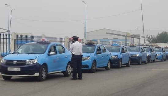 وزارة الداخلية تشرع في حجز مأذونيات سيارات الأجرة التي توفي أصحابها