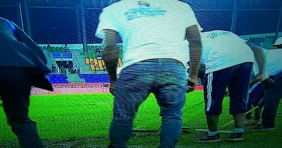 ” الكْرَّاطــــَاتْ ” بِمدينَـة أوييـم الغابُونيـة ضِمـن نِهائيـــــــات ” الكَـــانْ “