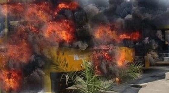 الحسيمة.. حرق حافلتين للنقل المدرسي وسط مرآب الجماعة القروية سيدي بوزينب